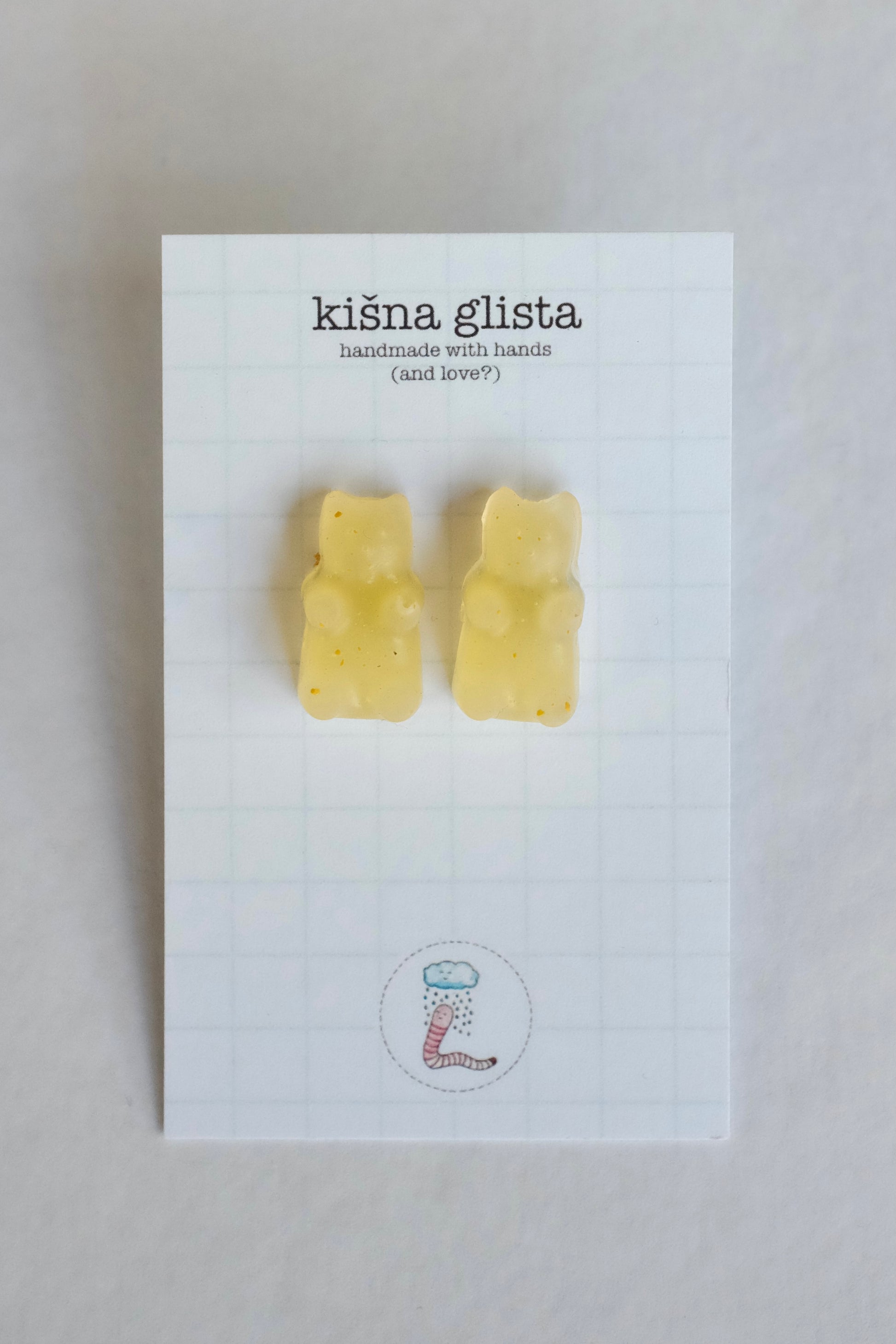 Gumene mede, minđuše sa iglicom