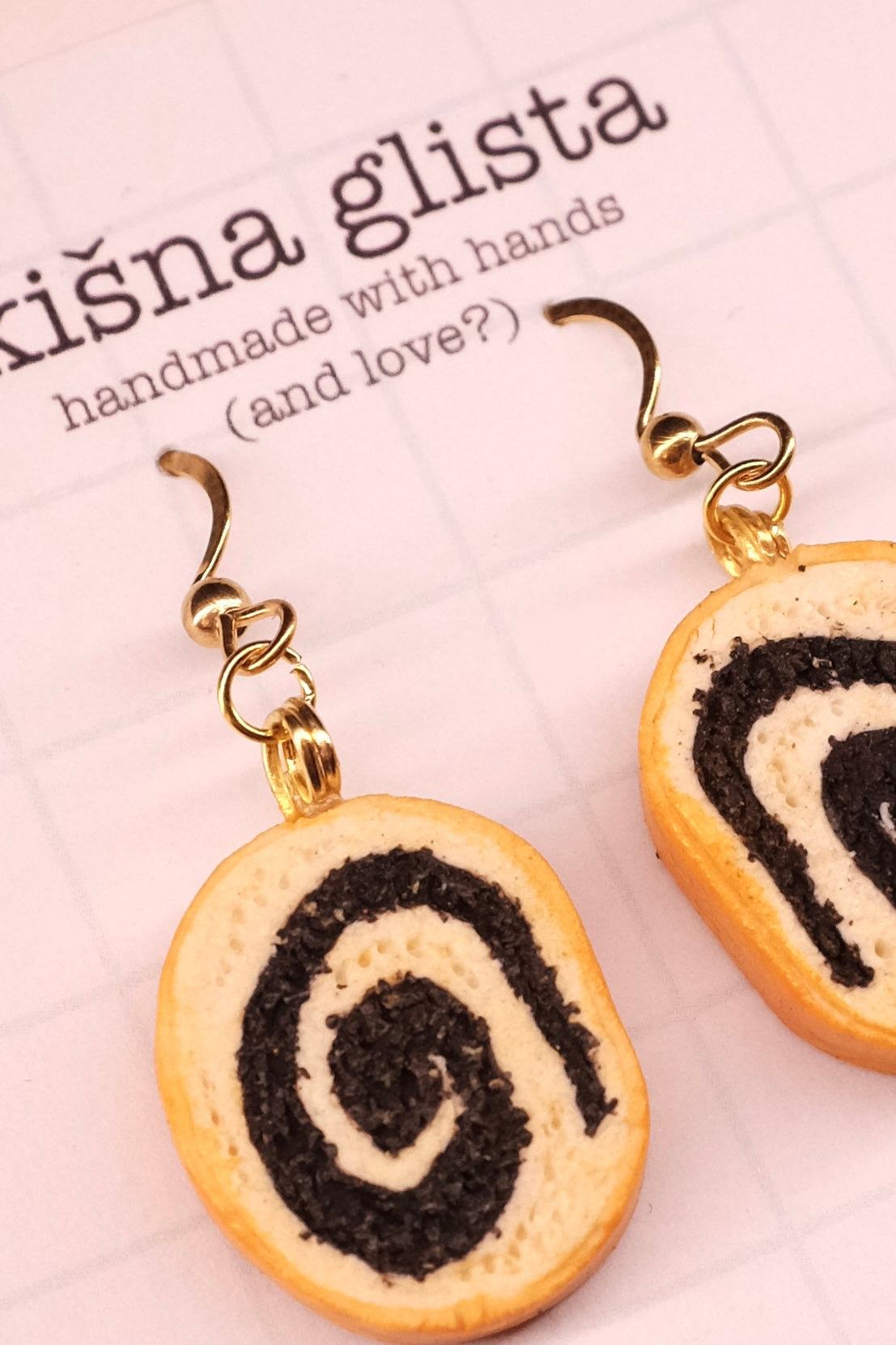 Štrudla s makom, viseće minđuše