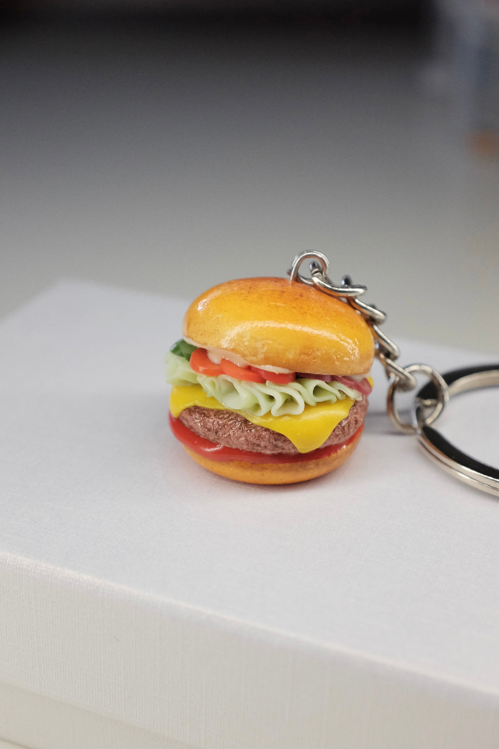 Burger, privezak