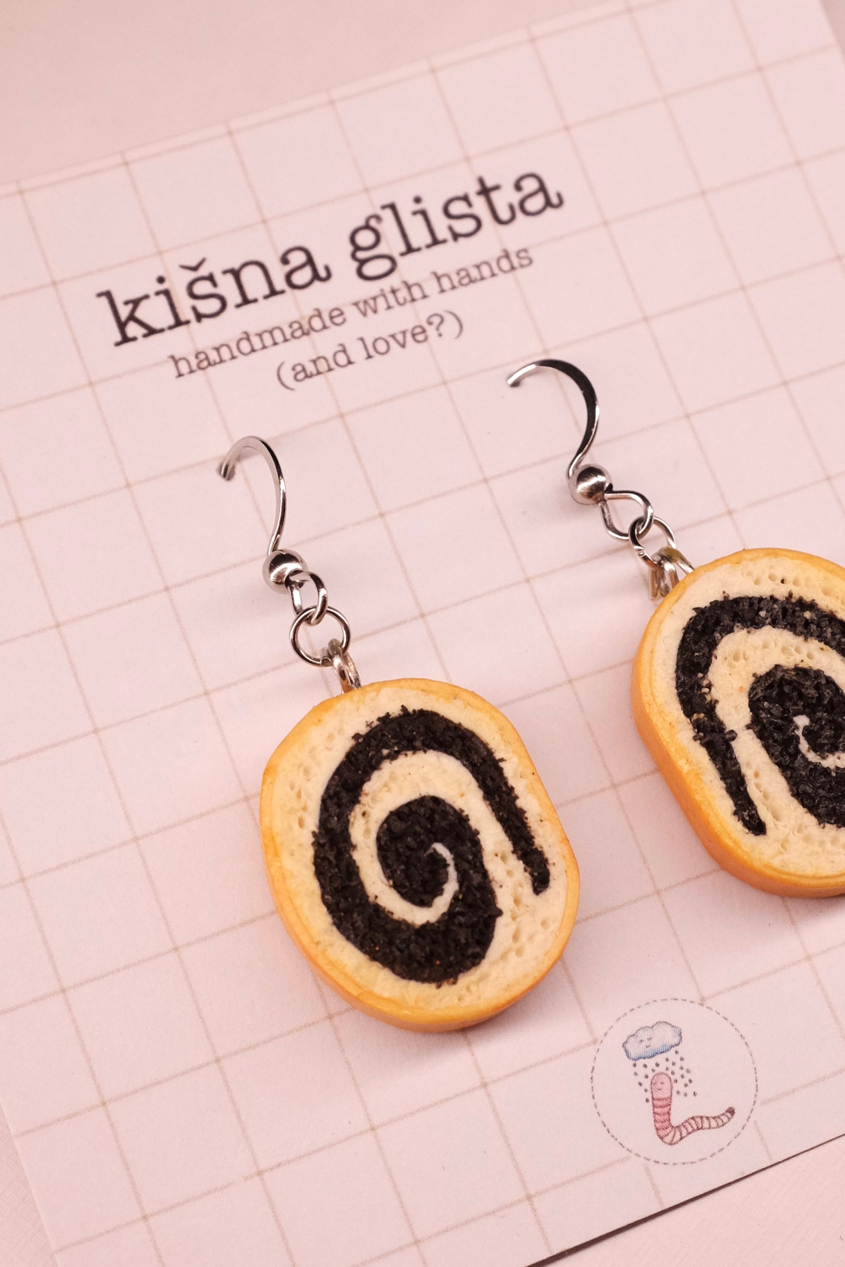 Štrudla s makom, viseće minđuše