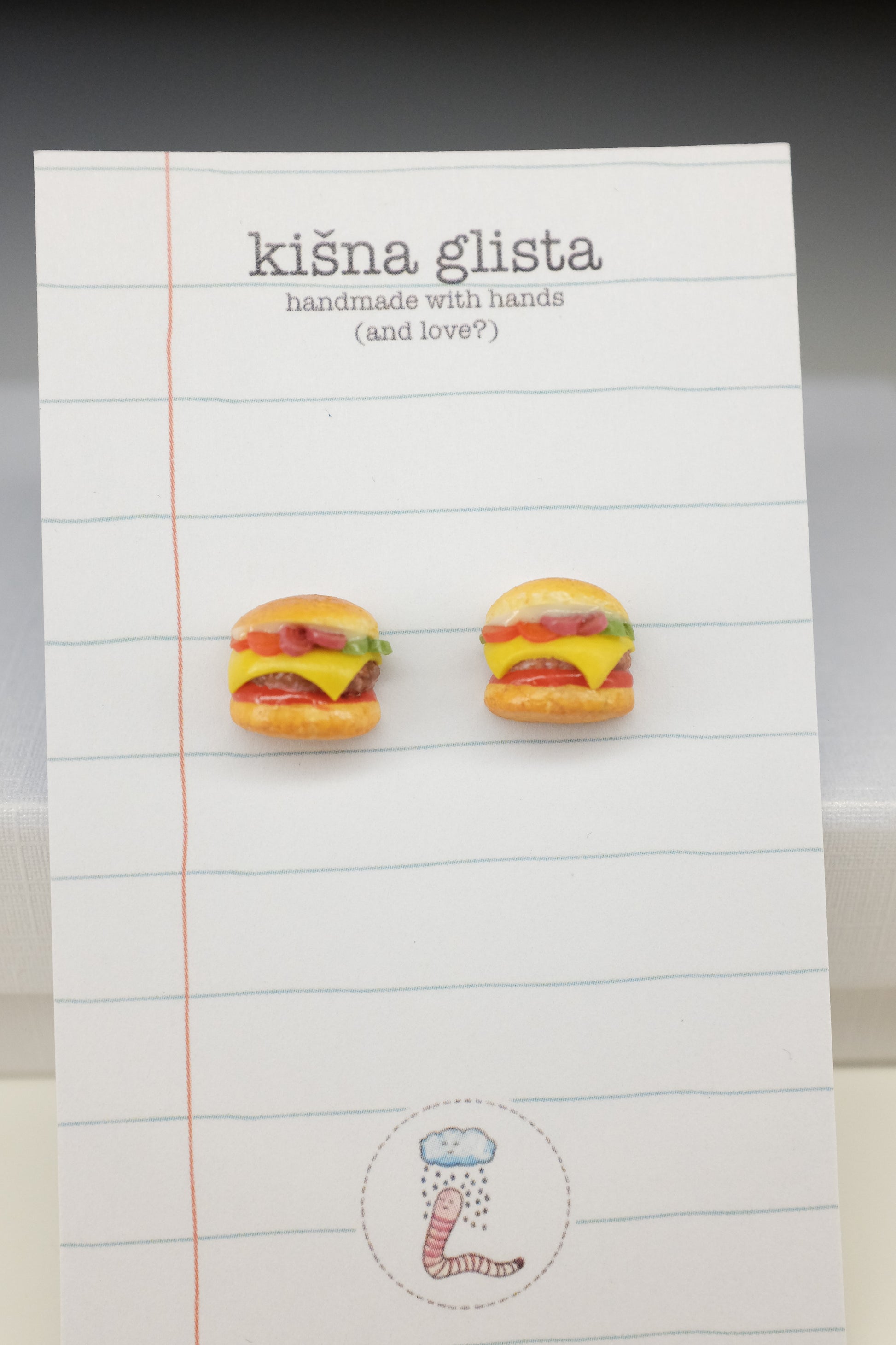 Burger, minđuše sa iglicom