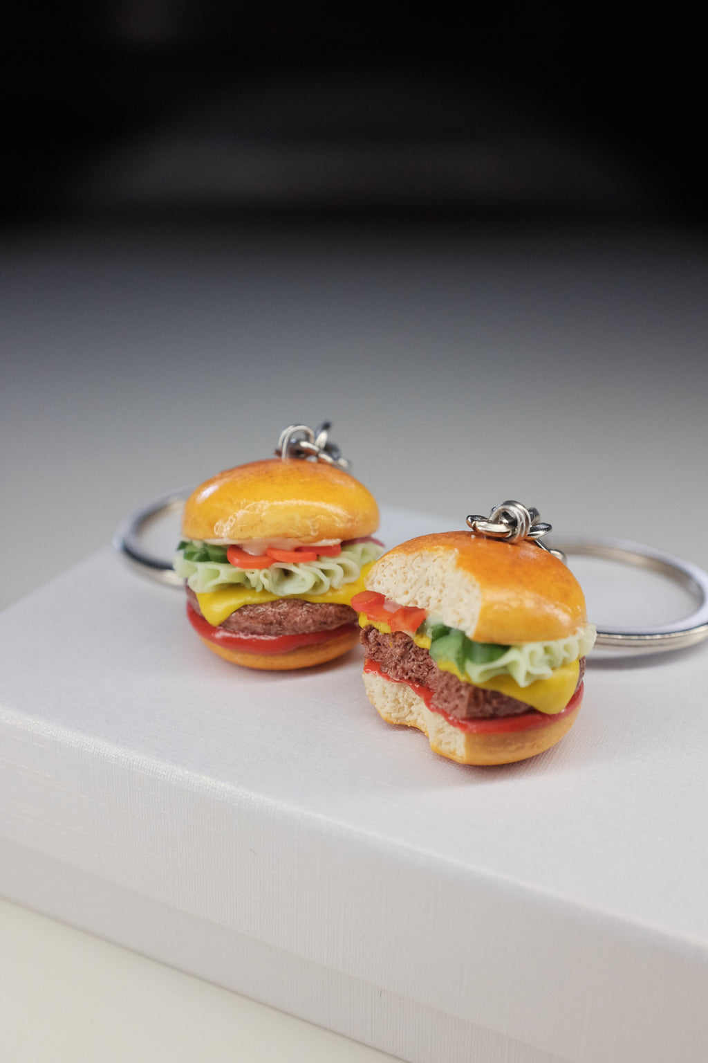 Burger, privezak