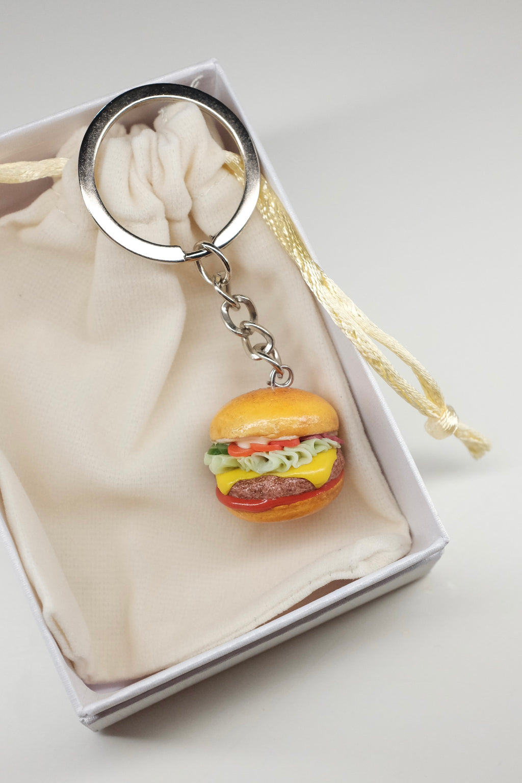 Burger, privezak