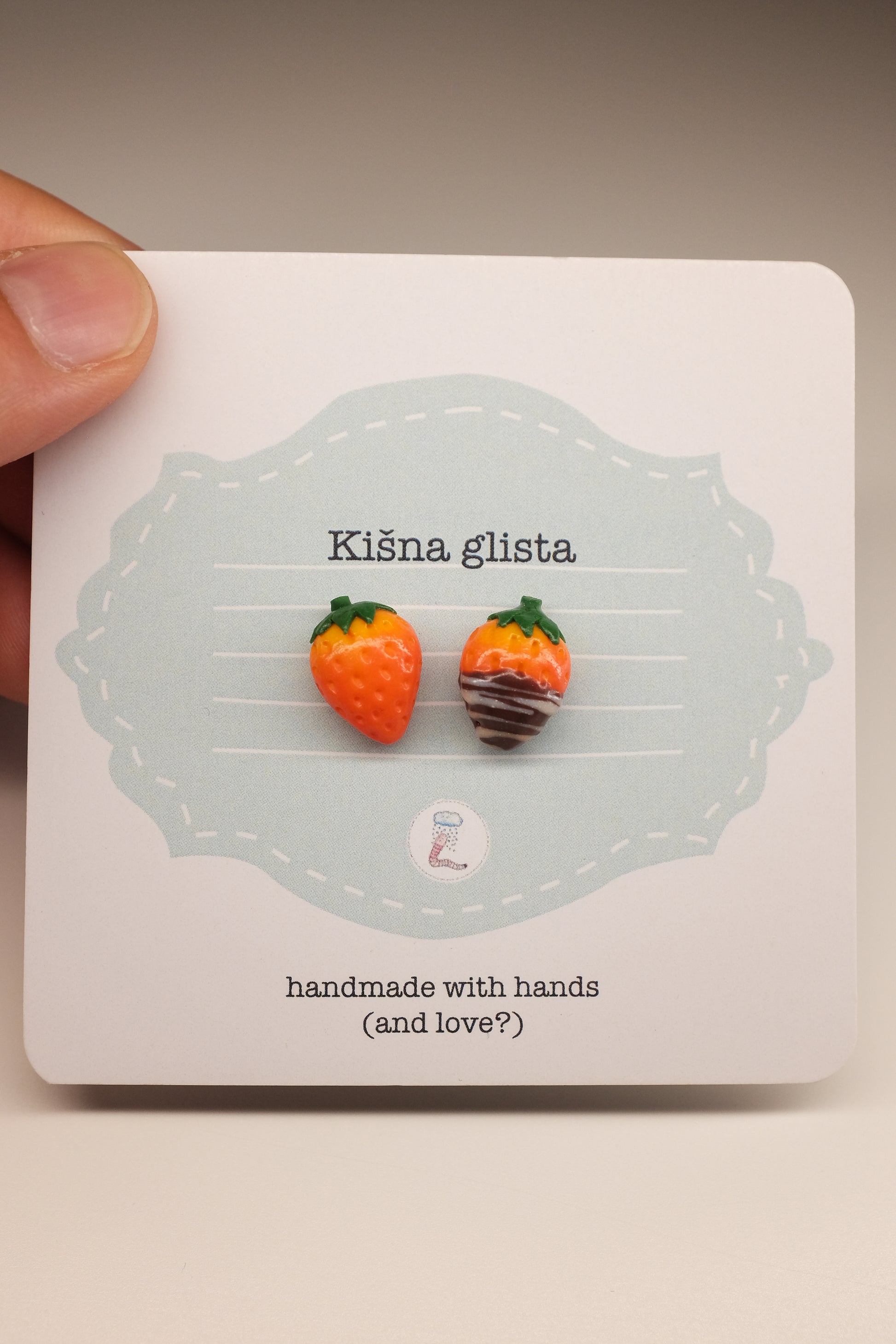 Jagoda, minđuše sa iglicom