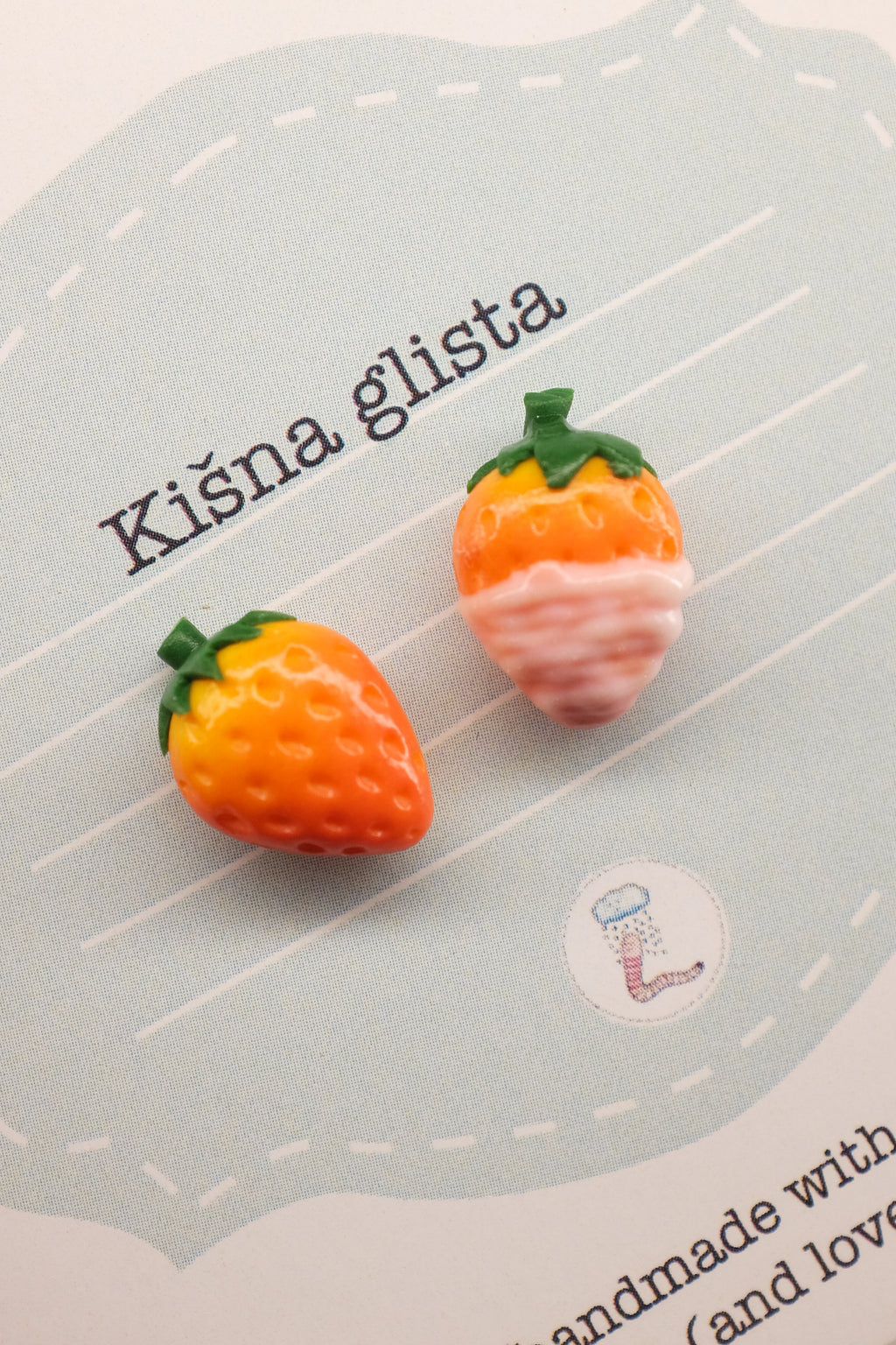 Jagoda, minđuše sa iglicom