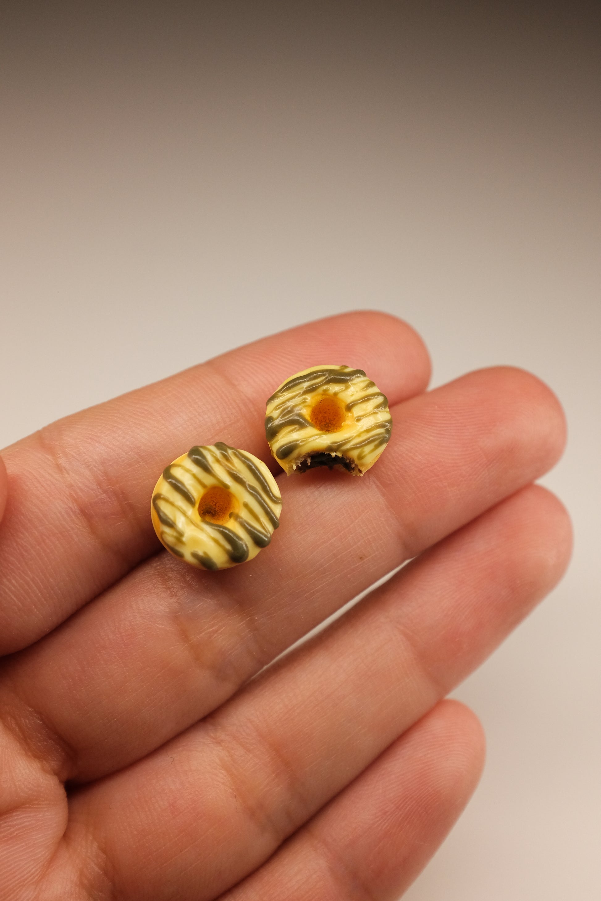 Krofne, minđuše sa iglicom