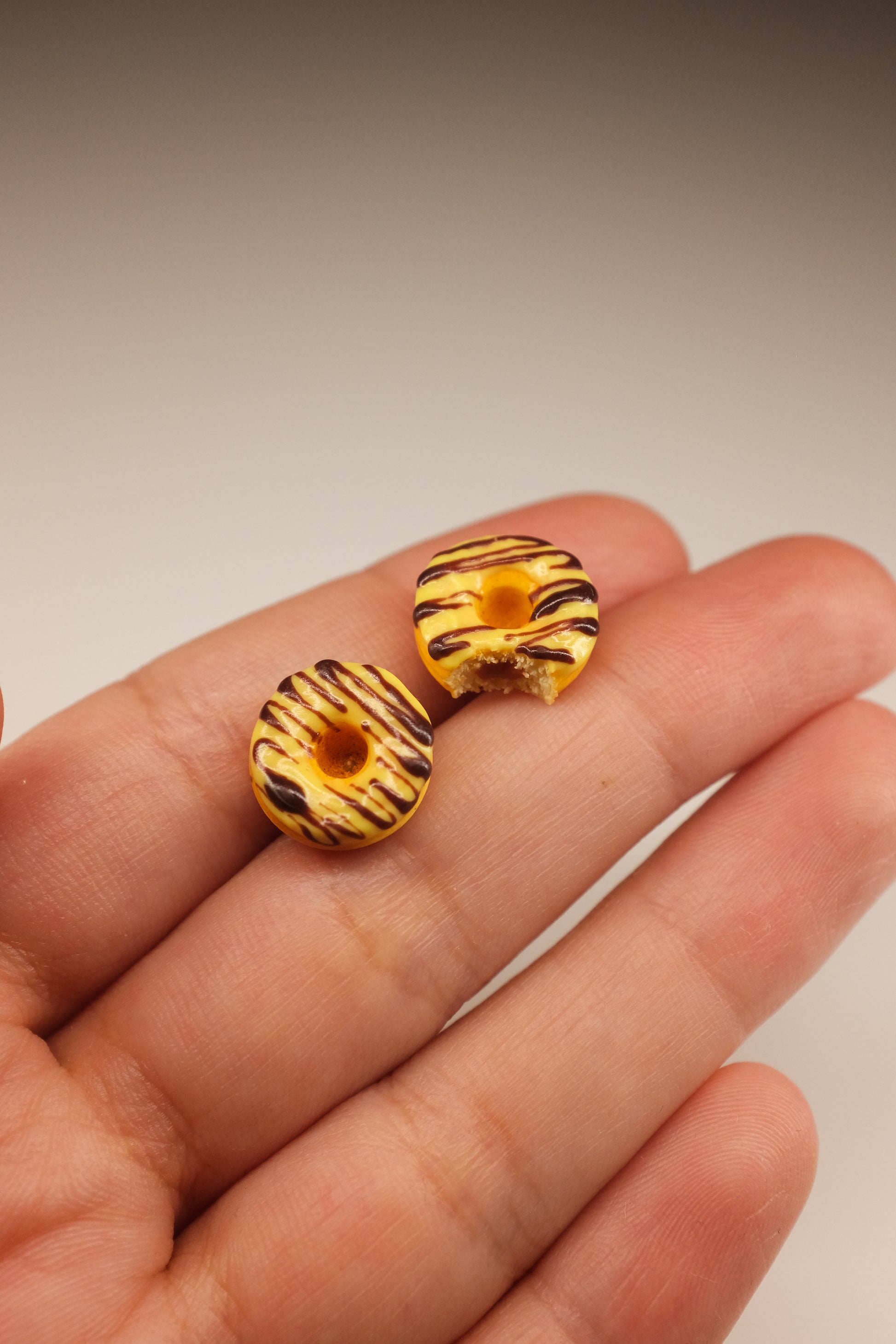 Krofne, minđuše sa iglicom