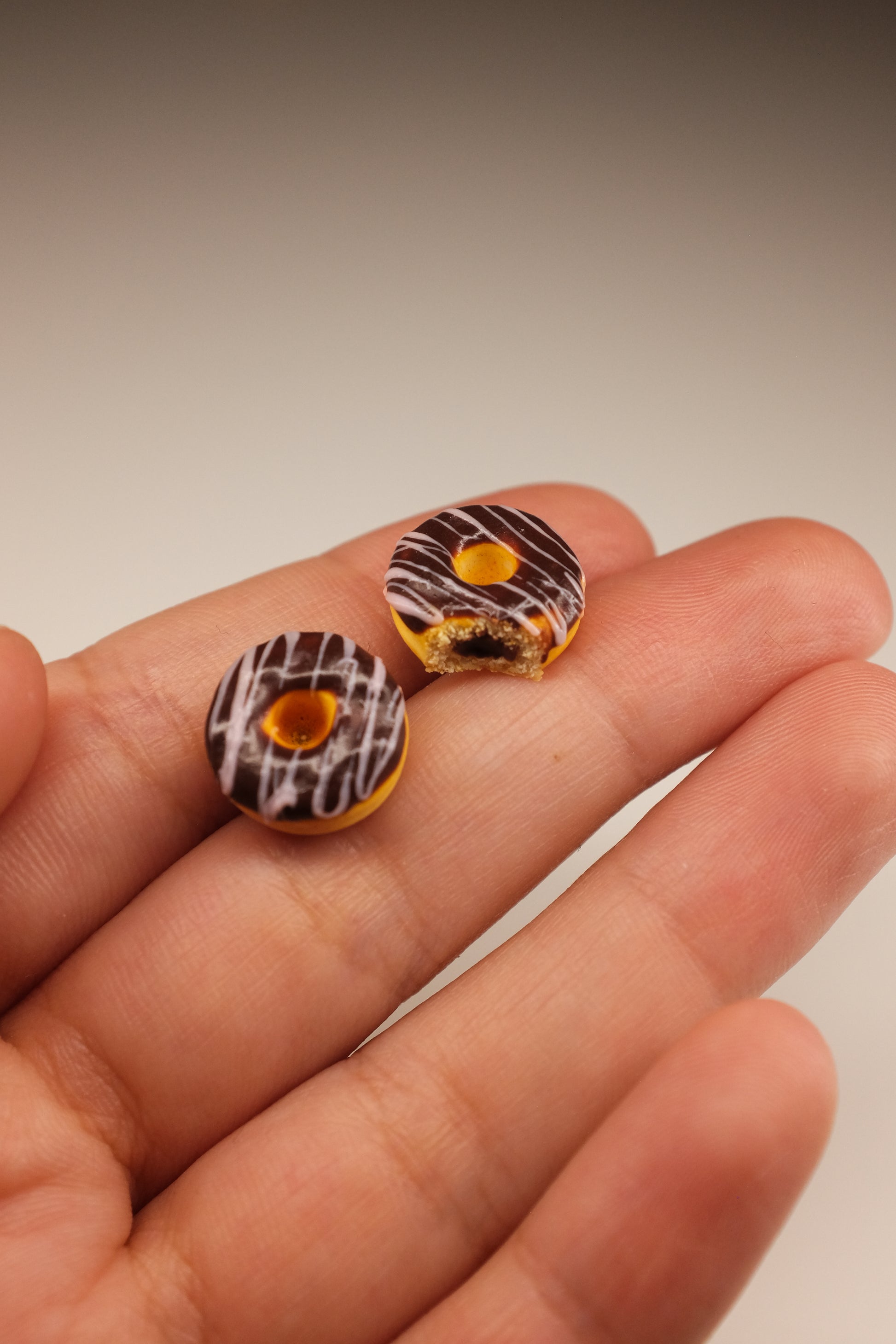 Krofne, minđuše sa iglicom