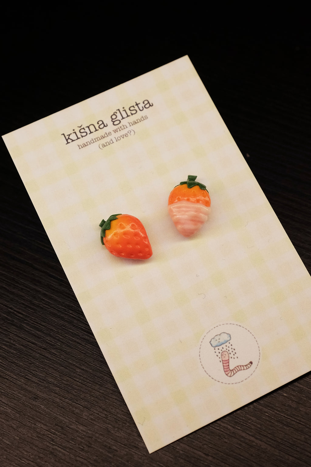 Jagoda, minđuše sa iglicom