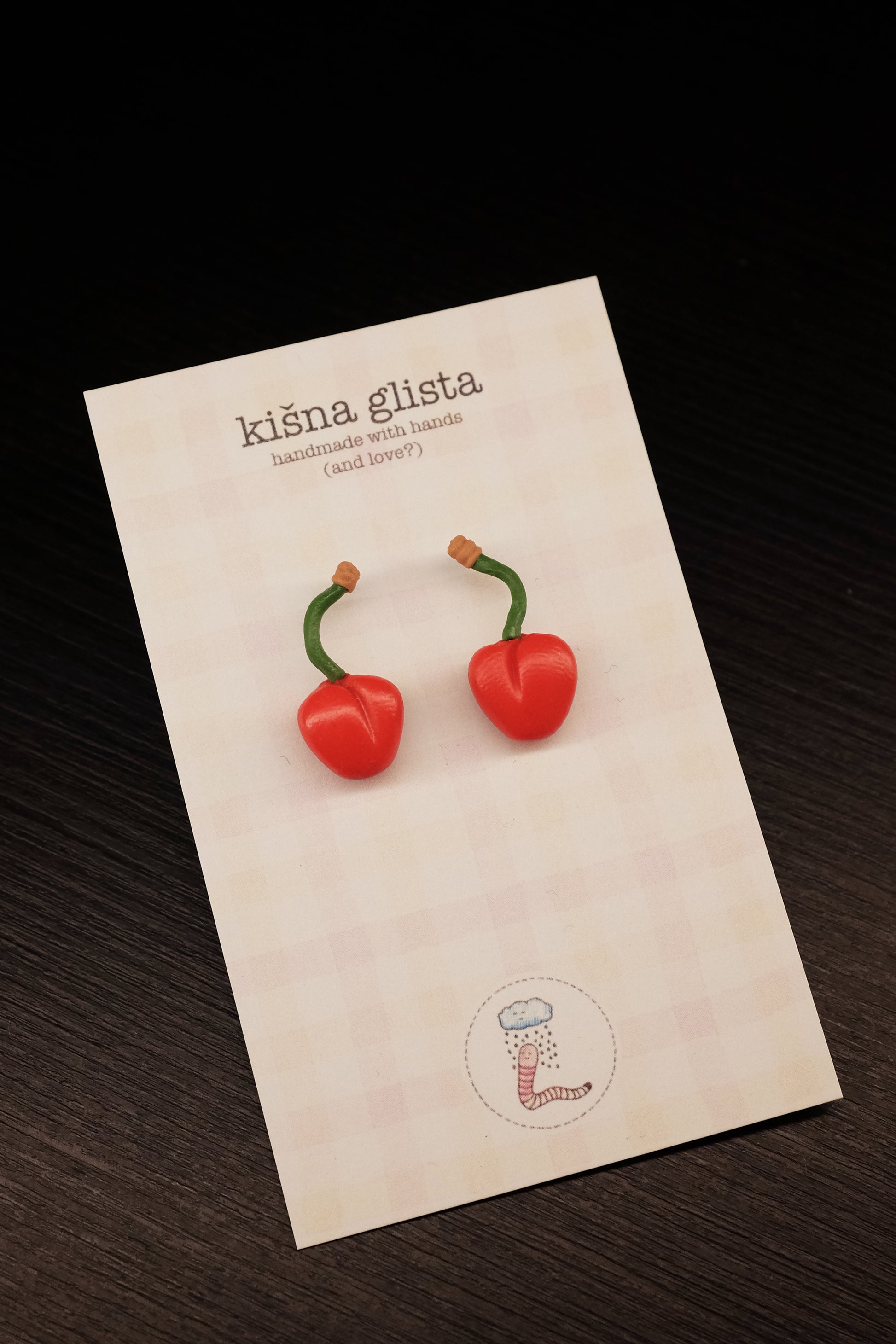 Trešnja, minđuše sa iglicom