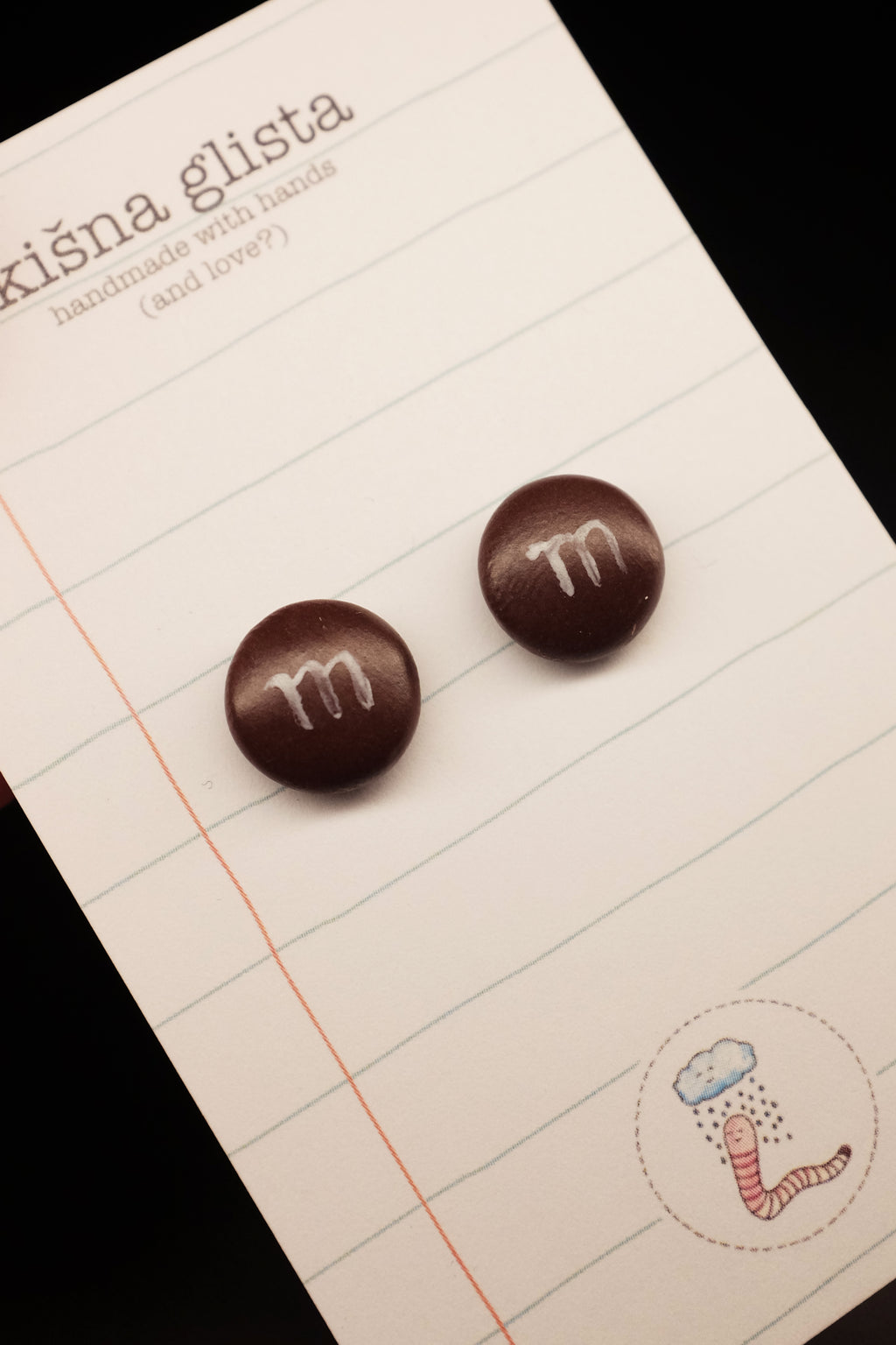 M&M, minđuše sa iglicom