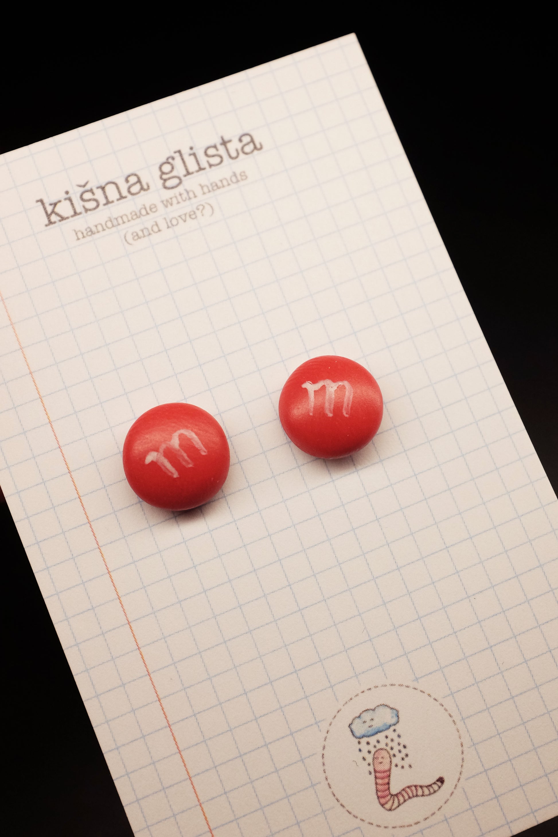 M&M, minđuše sa iglicom