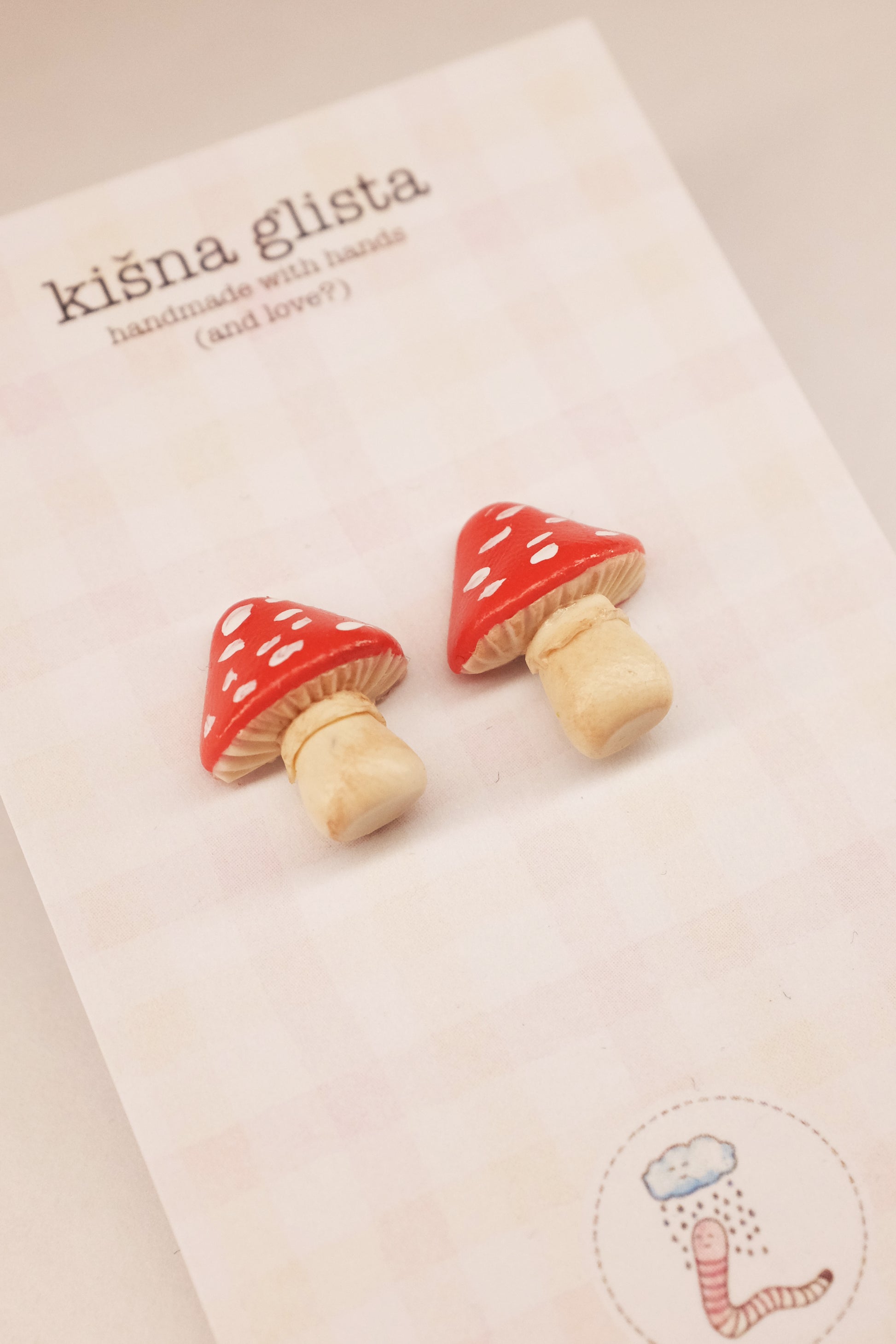 Pečurke, minđuše sa iglicom