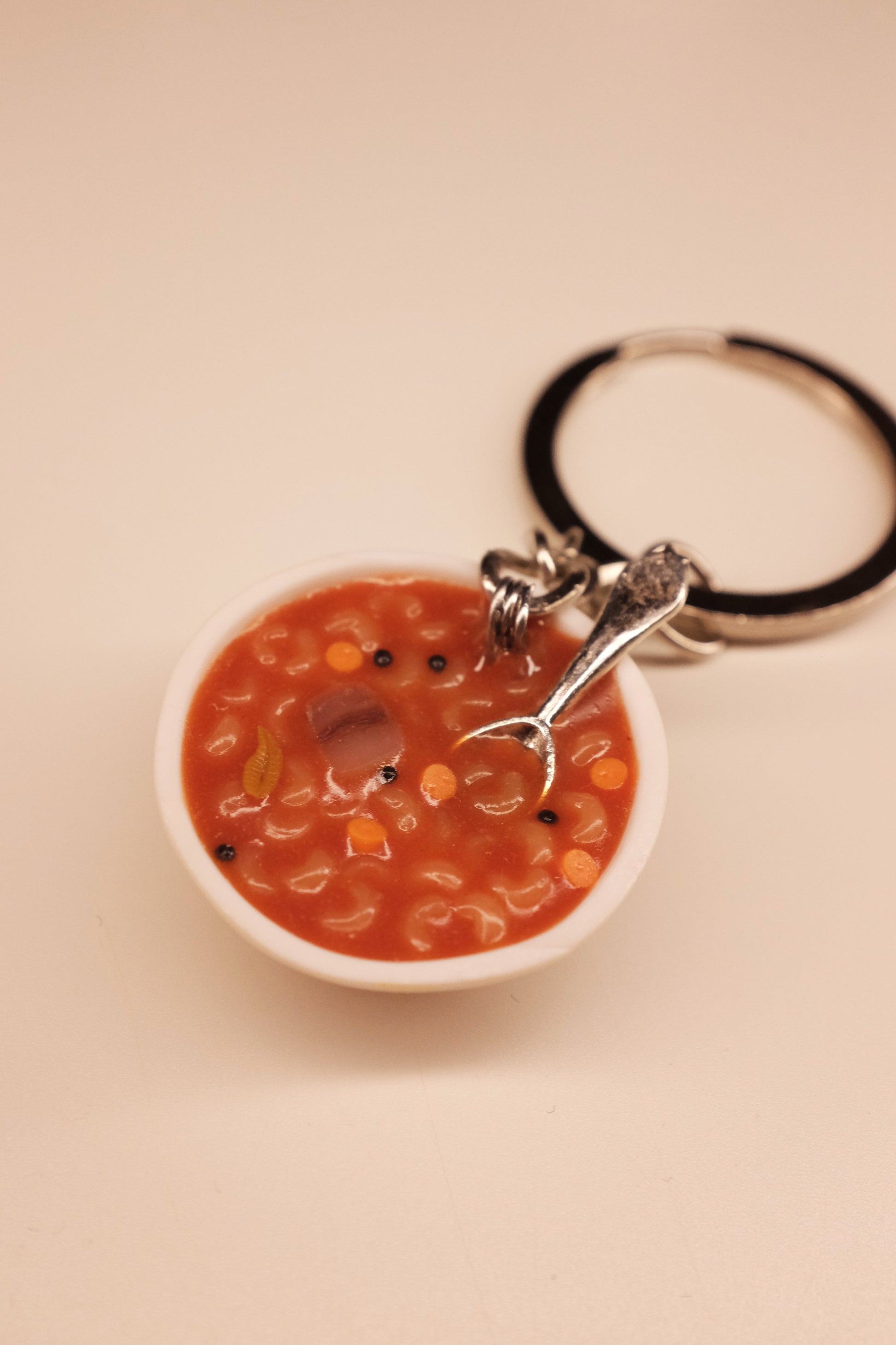 Nešto na kašiku, privezak