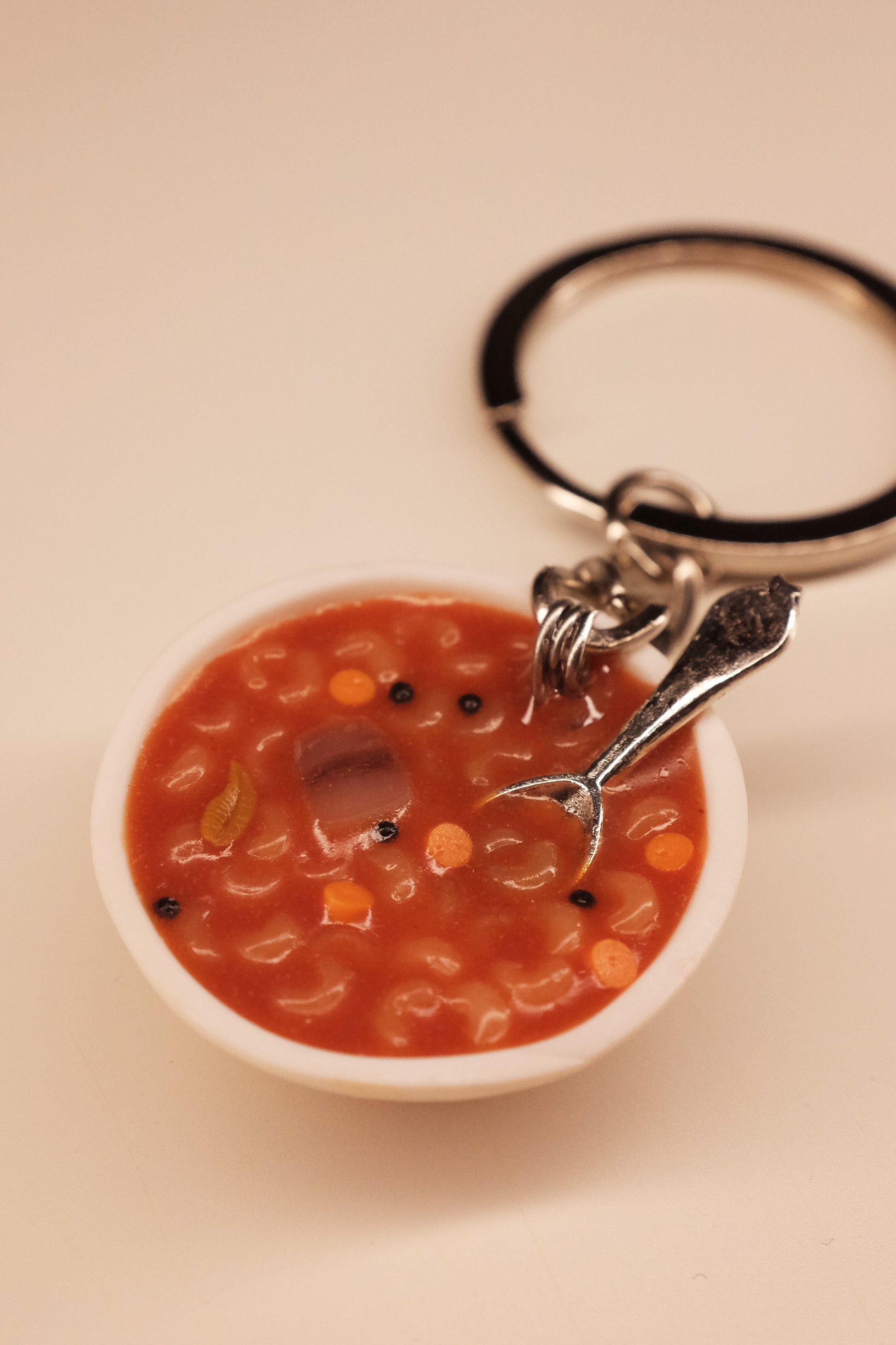 Nešto na kašiku, privezak