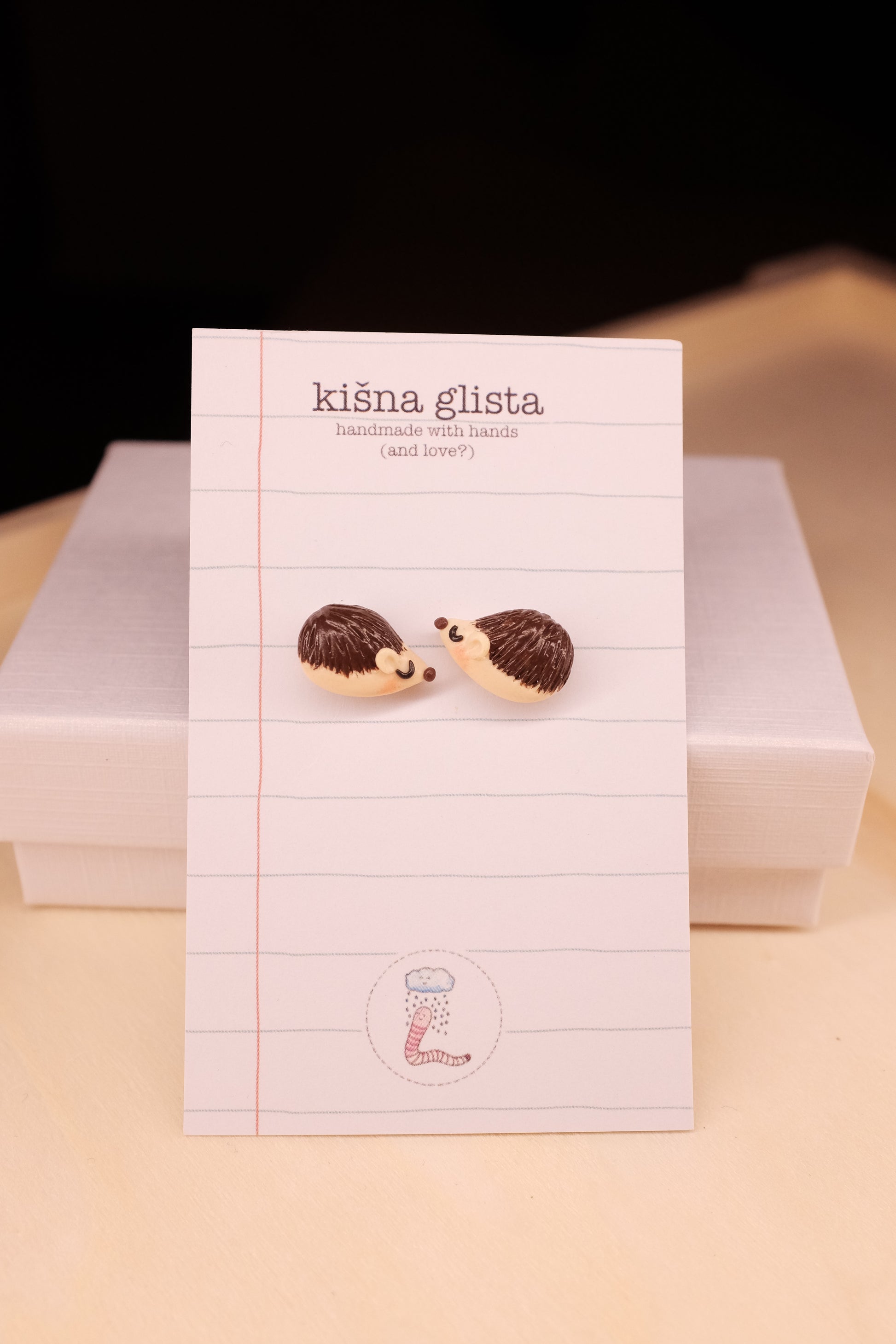 Jež, minđuše sa iglicom