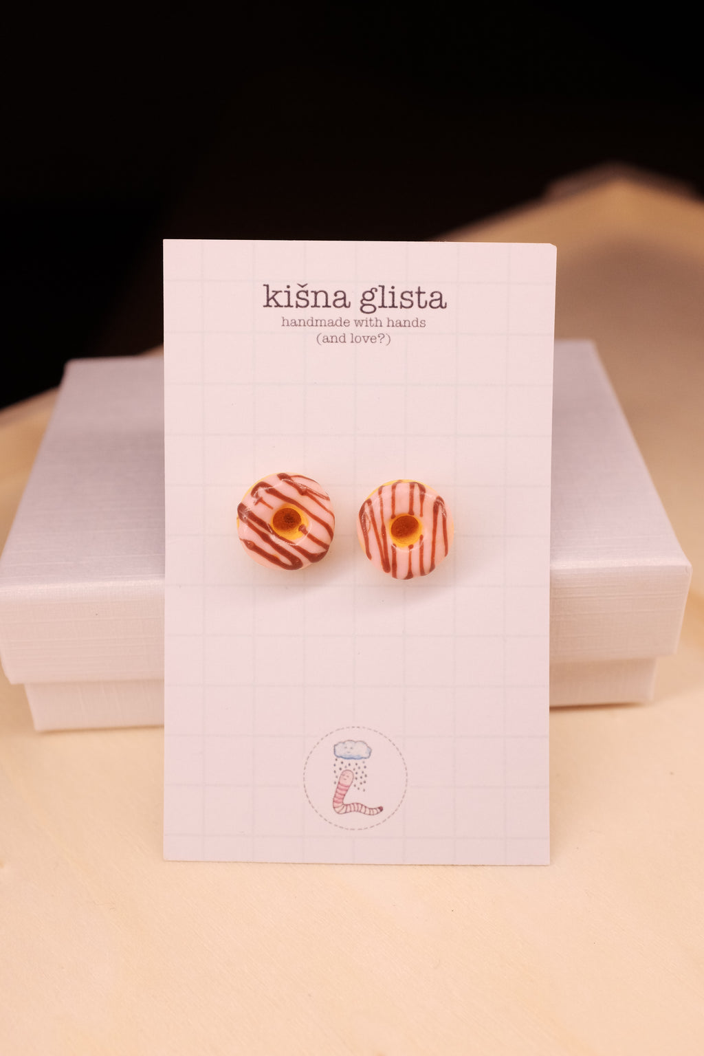 Krofne, minđuše sa iglicom