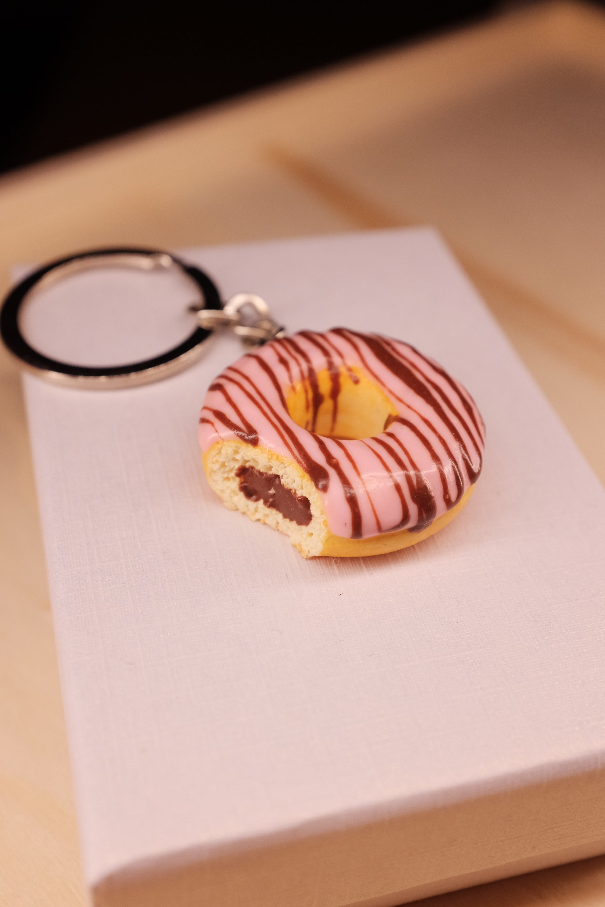 Donut, pendant