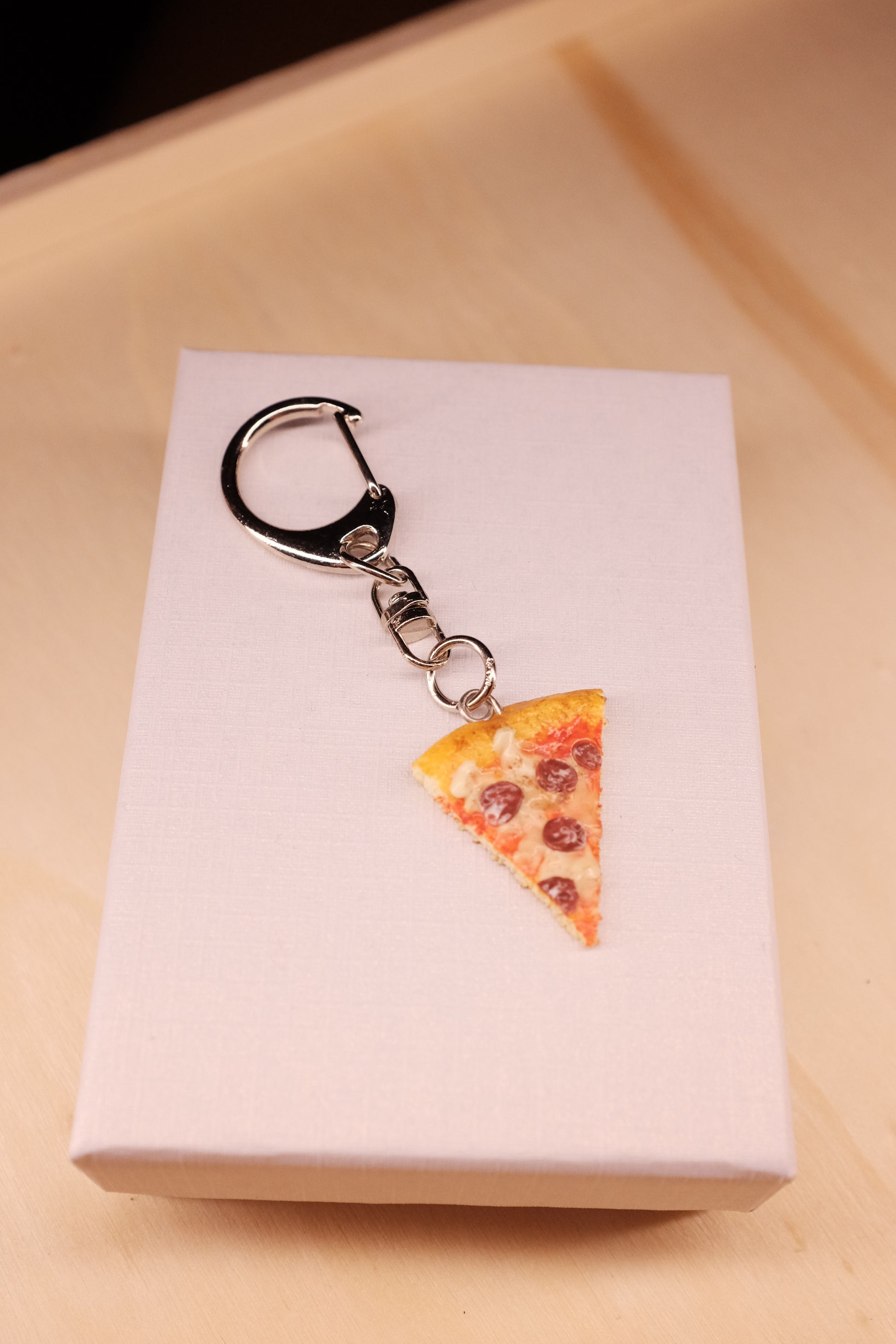 Parče pice, privezak