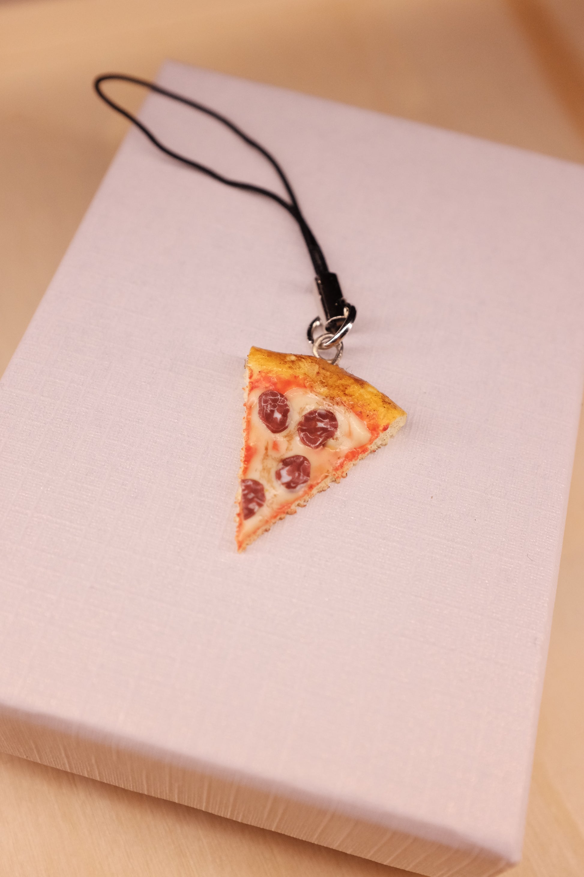 Parče pice, privezak