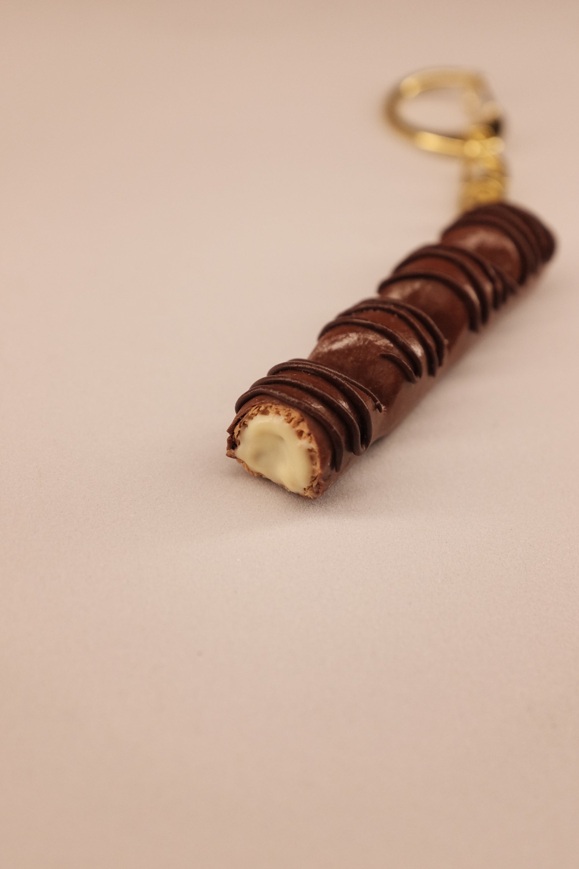 Kinder bueno, privezak