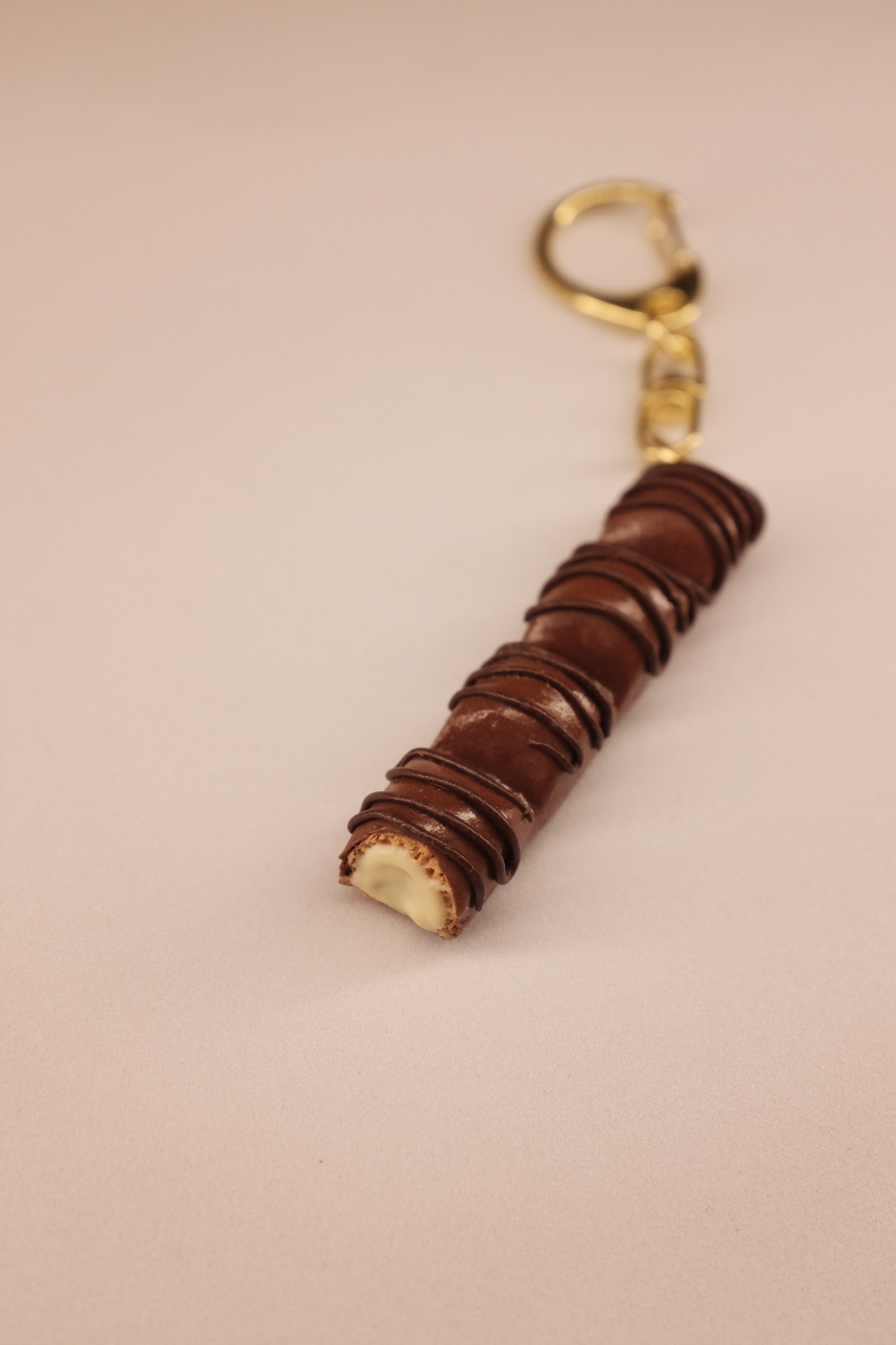 Kinder bueno, privezak