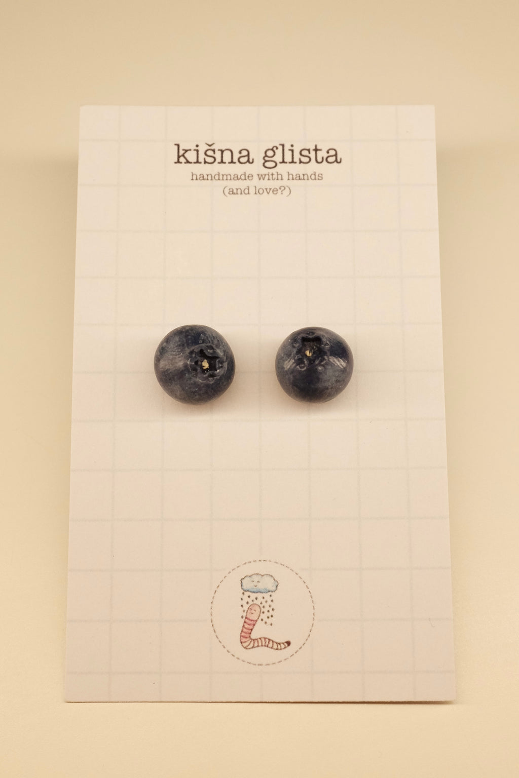 Borovnica, minđuše sa iglicom